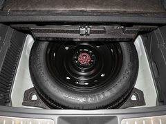 2022款 双擎 2.5L CVT两驱尊贵版