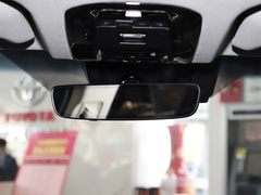 2022款 双擎 2.5L CVT两驱尊贵版