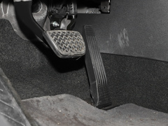 2022款 双擎 2.5L CVT两驱尊贵版