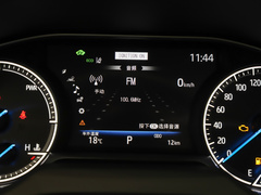 2022款 双擎 2.5L CVT两驱尊贵版