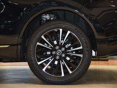 2022款 双擎 2.5L CVT四驱至尊版