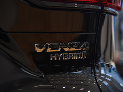 2022款 双擎 2.5L CVT四驱至尊版