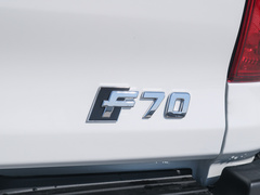 2022款  2.0T柴油手动两驱卓越版长轴4D20M