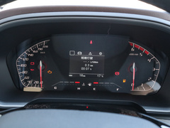 2022款  2.0T柴油手动两驱卓越版长轴4D20M