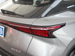 2022款 1.5T CVT驭界版