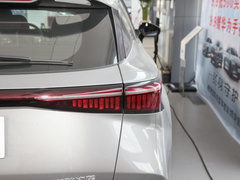 2022款 1.5T CVT驭界版
