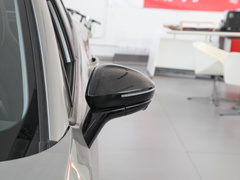 2022款 1.5T CVT驭界版