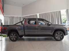 2022款  2.0T柴油自动四驱乐享型长箱4F20TC