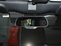 2022款 2.0T 自动四驱环塔冠军版