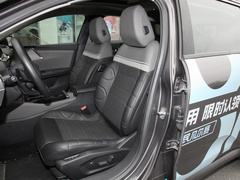 2022款 1.6T 耀不凡 虎年开门红版