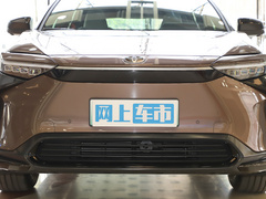 2022款  四驱高性能Premium版