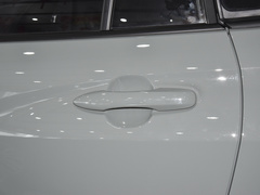 2022款 2.0L 旗舰版