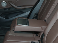 2022款 xDrive25Li 尊享型