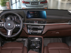 2022款 xDrive25Li 尊享型