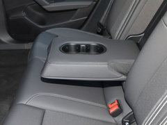2022款 A3L Limousine 35 TFSI 时尚运动型