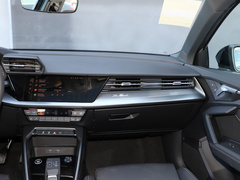 2022款 A3L Limousine 35 TFSI 时尚运动型