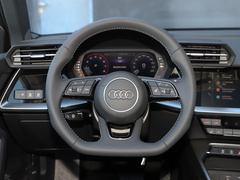 2022款 A3L Limousine 35 TFSI 时尚运动型