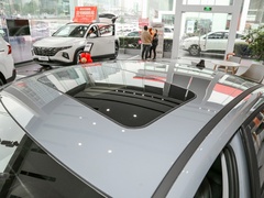 2022款 1.5L CVT LUX尊贵版