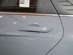 2022款 1.5L CVT LUX尊贵版