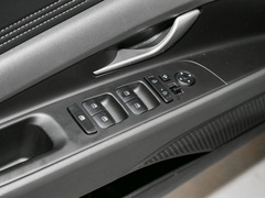 2022款 1.5L CVT LUX尊贵版