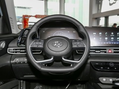 2022款 1.5L CVT LUX尊贵版