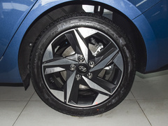 2022款 1.5L CVT LUX尊贵版