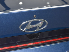 2022款 1.5L CVT LUX尊贵版