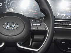 2022款 1.5L CVT LUX尊贵版