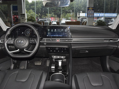 2022款 1.5L CVT LUX尊贵版