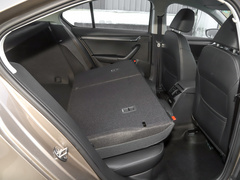 2022款 1.5L 自動舒享版
