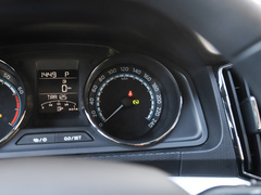 2022款 1.5L 自动舒享版
