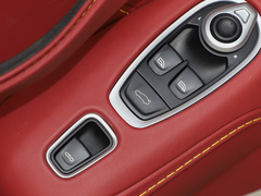 2023款 4.0T V8 Roadster