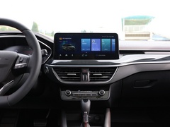 2022款 三厢 EcoBoost 180 自动竞速版