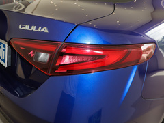 2022款 2.0T 280HP Ti 驾控版