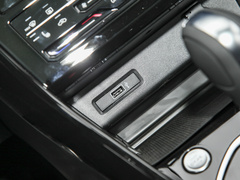 2021款 熊猫版 1.4T 自动荣耀版Pro