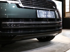 2023款 3.0 L6 400PS 典范加长版