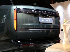 2023款 3.0 L6 400PS 典范加长版