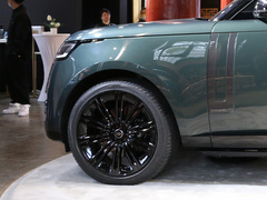 2023款 3.0 L6 400PS 典范加长版