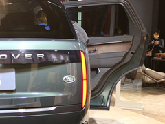 2023款 3.0 L6 400PS 典范加长版