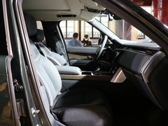 2023款 3.0 L6 400PS 典范加长版