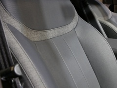 2023款 3.0 L6 400PS 典范加长版