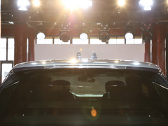 2023款 3.0 L6 400PS 典范加长版
