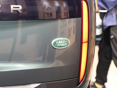 2023款 3.0 L6 400PS 典范加长版