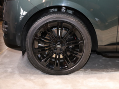 2023款 3.0 L6 400PS 典范加长版