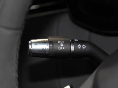 2023款 3.0 L6 400PS 典范加长版