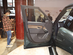 2023款 3.0 L6 400PS 典范加长版