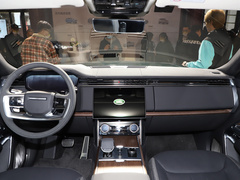 2023款 3.0 L6 400PS 典范加长版