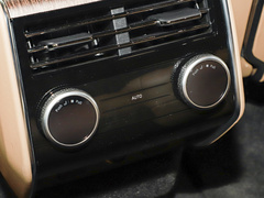 2023款 3.0 L6 400PS 典范加长版