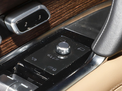 2023款 3.0 L6 400PS 典范加长版