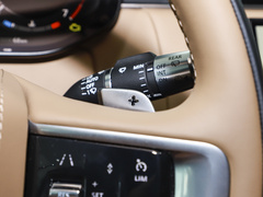 2023款 3.0 L6 400PS 典范加长版